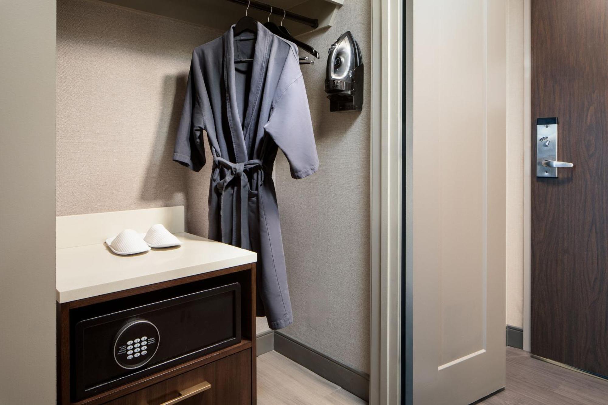 Dallas-Addison Marriott Quorum By The Galleria Экстерьер фото