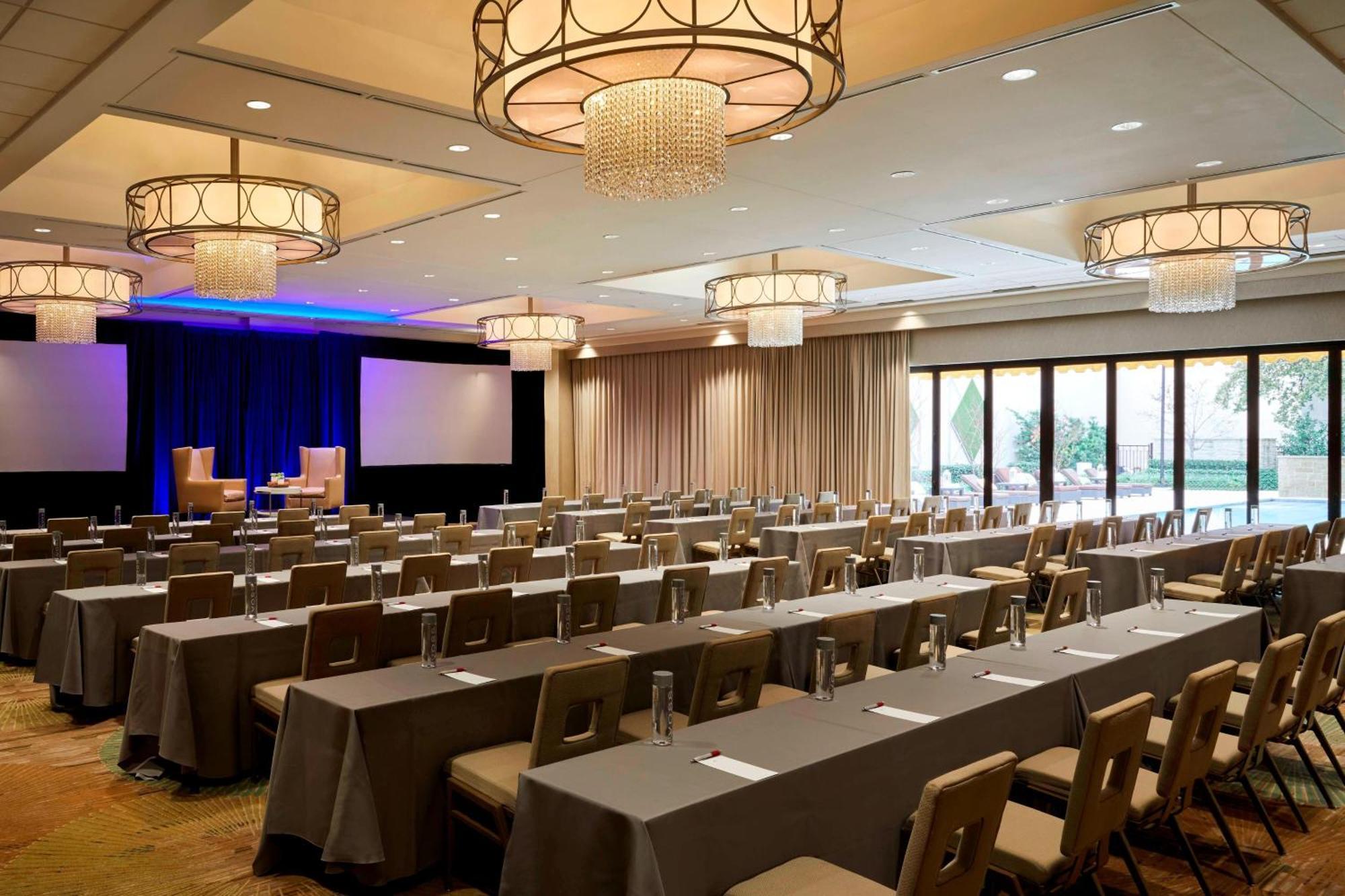 Dallas-Addison Marriott Quorum By The Galleria Экстерьер фото
