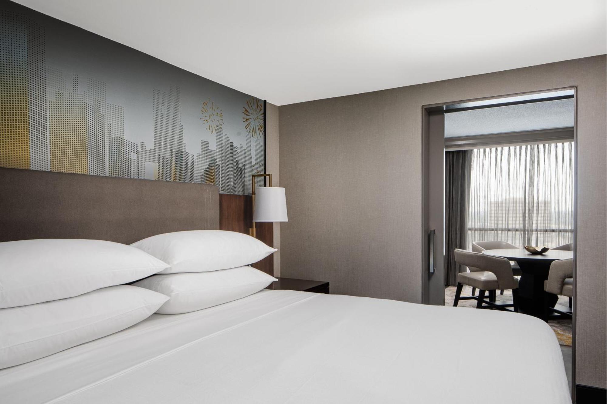 Dallas-Addison Marriott Quorum By The Galleria Экстерьер фото