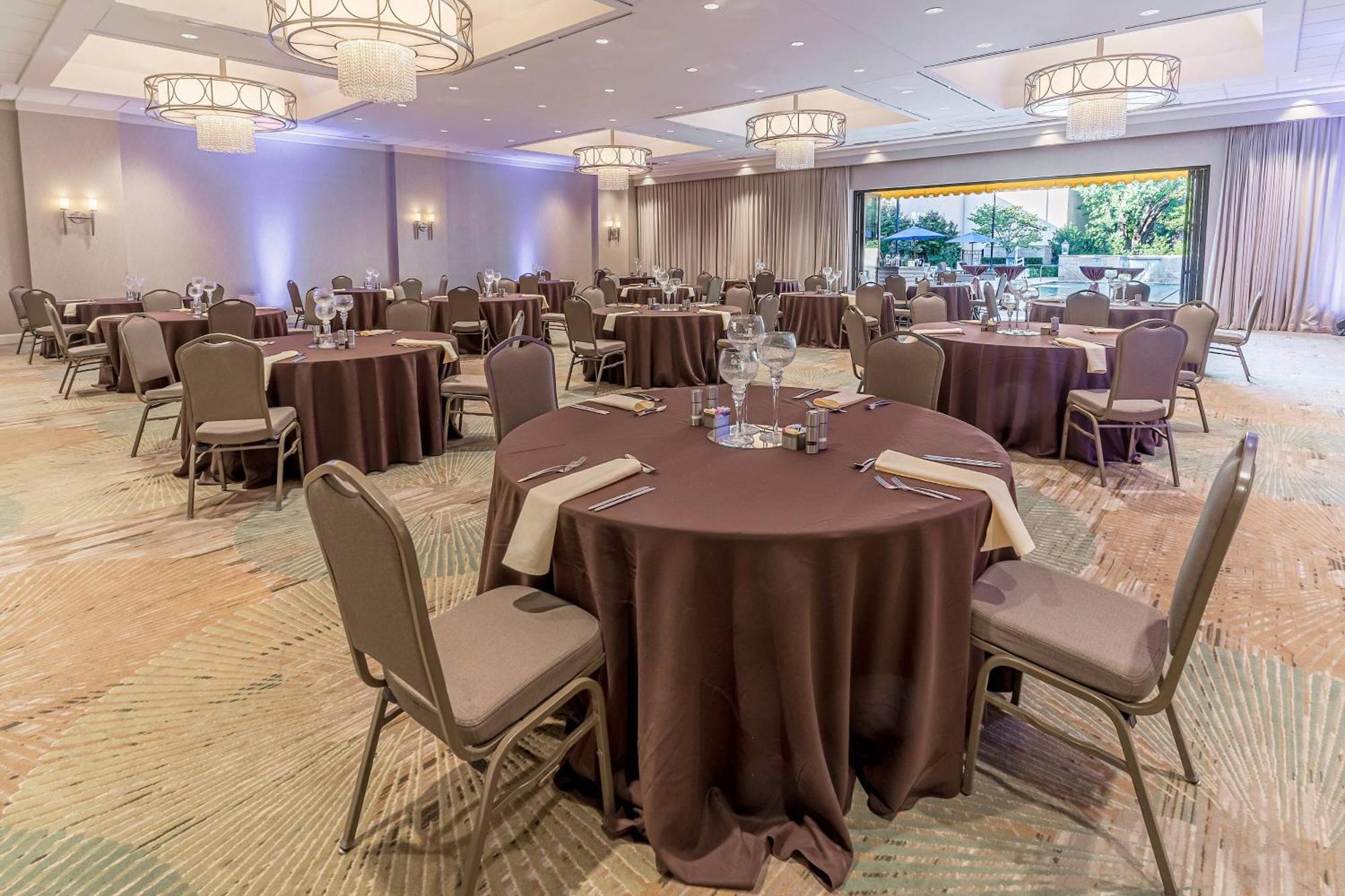 Dallas-Addison Marriott Quorum By The Galleria Экстерьер фото