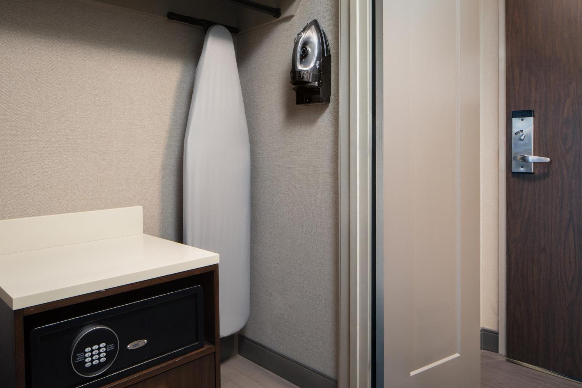 Dallas-Addison Marriott Quorum By The Galleria Экстерьер фото