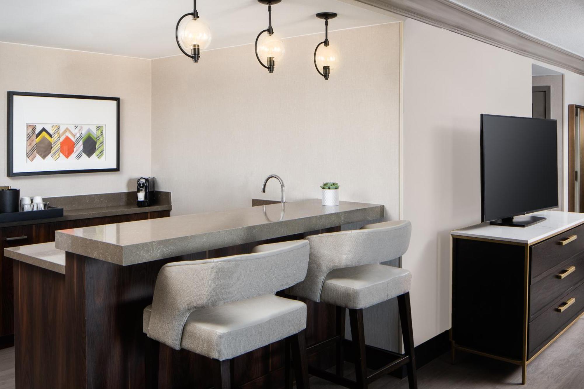 Dallas-Addison Marriott Quorum By The Galleria Экстерьер фото